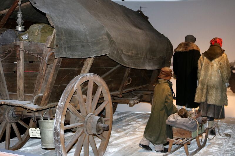 Fluchtinszenierung in der Dauerausstellung des Ostpreußischen Landesmuseums © Ostpreußisches Landesmuseum.
